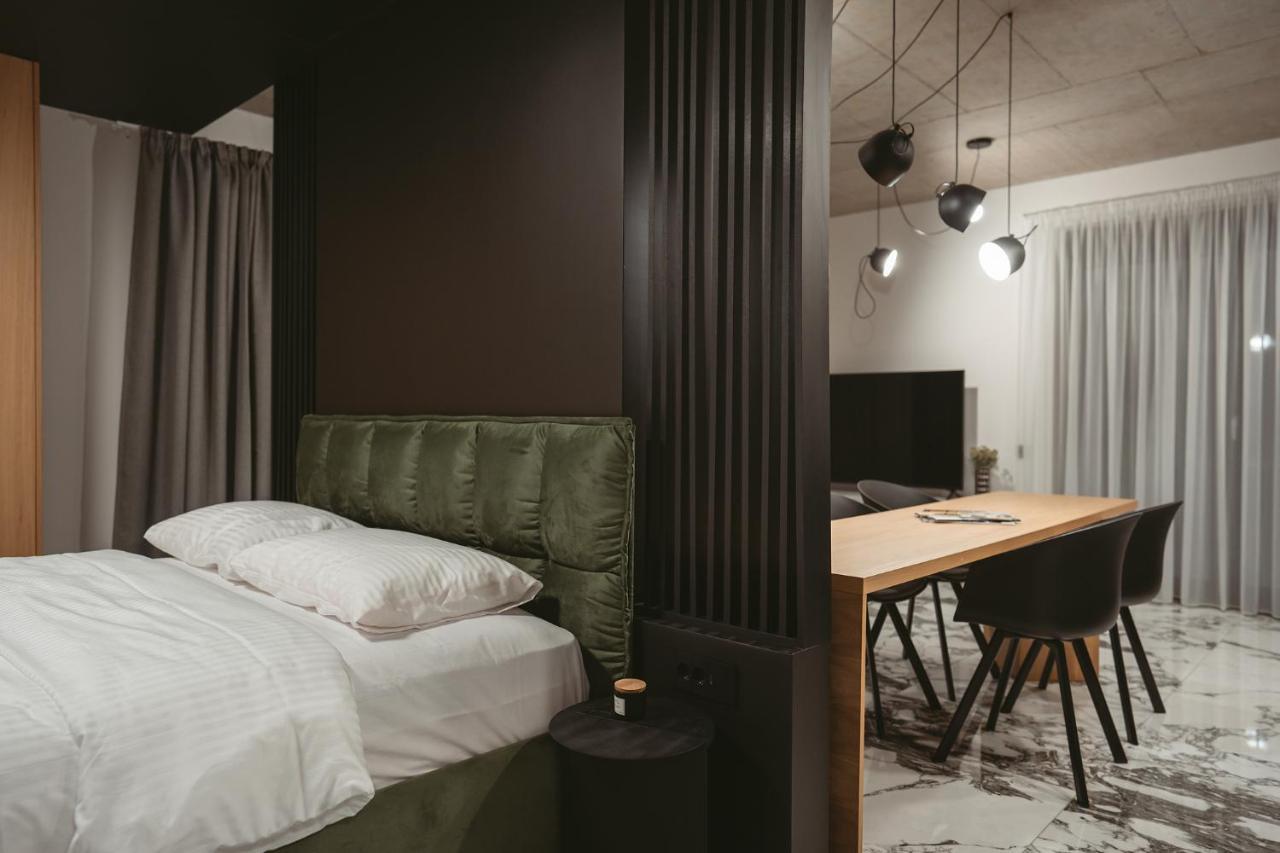 26Bricks Luxury Suites Oradea Zewnętrze zdjęcie