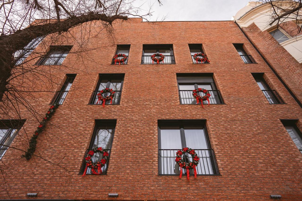 26Bricks Luxury Suites Oradea Zewnętrze zdjęcie